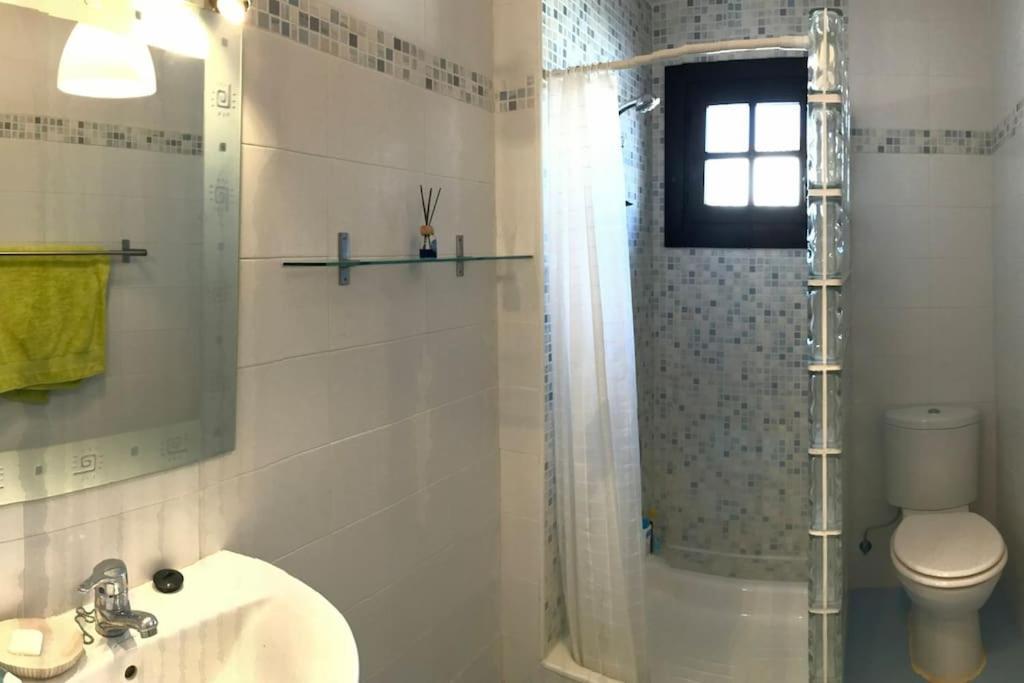 Boutique Style Apartment In Velez De Benaudalla - Near Salobrena Esterno foto